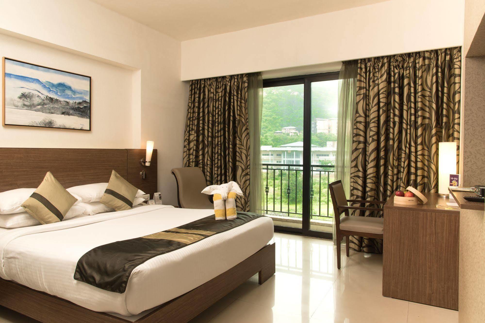 Mercure Lavasa - An Accorhotels Brand Пуна Экстерьер фото