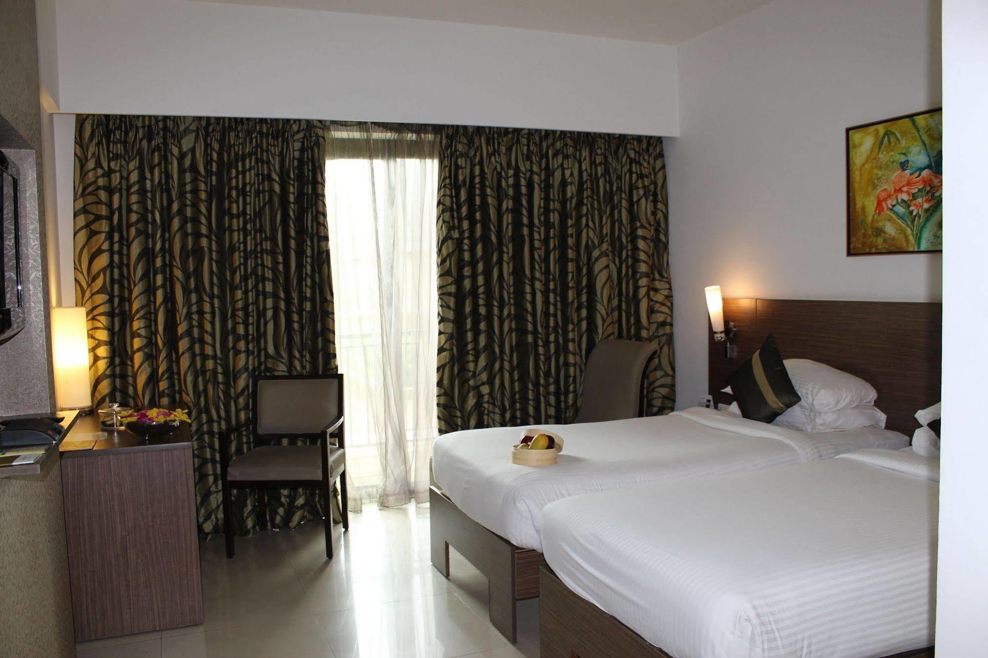 Mercure Lavasa - An Accorhotels Brand Пуна Экстерьер фото